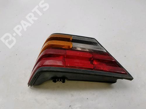 Used Left taillight MERCEDES-BENZ 124 Saloon (W124) 300 D (124.130) (113 hp) 11120061