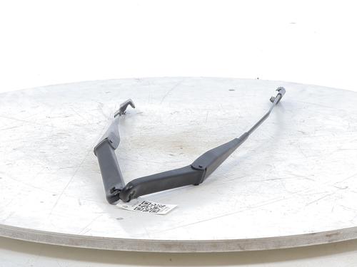 Used Front windshield wiper arm FORD FIESTA VI (CB1, CCN) [2008-2017]  27908844