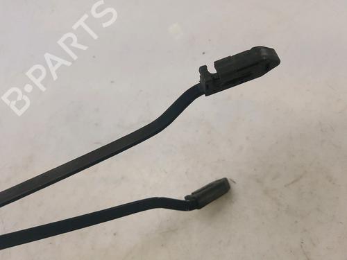 Front windshield wiper arm FORD FIESTA III (GFJ) 1.1 | BP27900642C143 