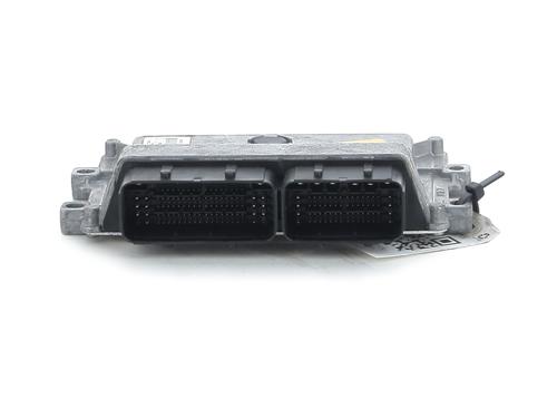 Calculateur moteur (ecu) PEUGEOT 208 I (CA_, CC_) 1.2 PureTech 82 (82 hp) 31240025