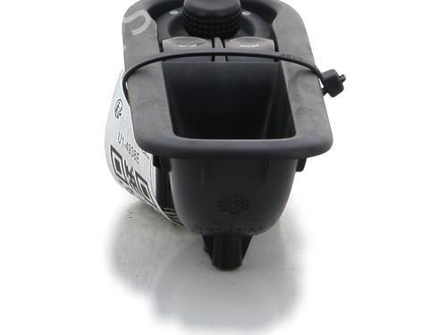 Left front window switch RENAULT TWINGO II (CN0_) 1.2 16V (CN0K, CN0V, CN0A) | BP29579022I27 