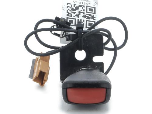 Boucle de ceinture de sécurité VOLVO V50 (545) 2.0 D (136 hp) 31180601