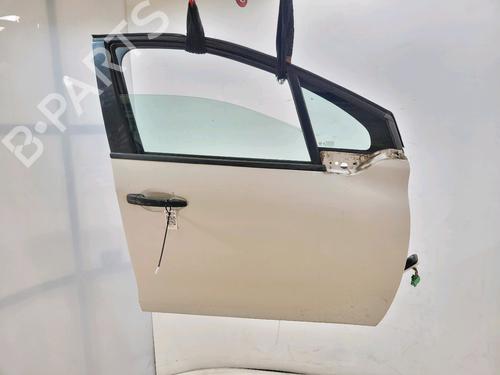 Porta anteriore destra PEUGEOT 208 I (CA_, CC_) 1.6 HDi / BlueHDi 75 (75 hp) 32256041
