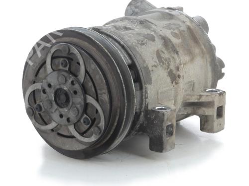 Used AC compressor NISSAN PICK UP (D22) 2.5 dCi 4WD (133 hp) 31032250