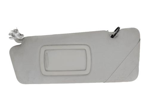 left-sun-visor-renault-megane-iii-hatchback-bz01_-b3_-2008-31937861 main image