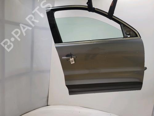 Used Right front door Right front door 36877679 36877679