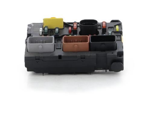 Used Fuse box Fuse box 36898490 36898490