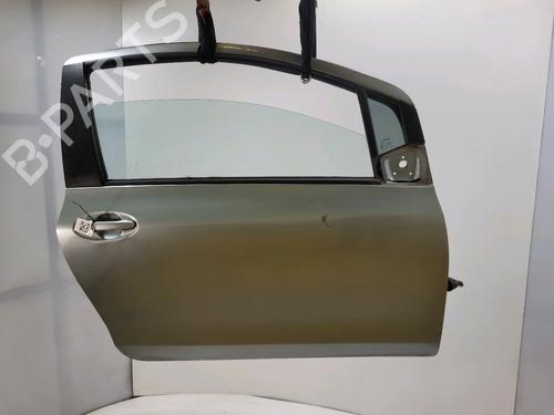 right-front-door-toyota-yaris-_p9_-2005-2006-2007-2008-2009-2010-2011-2012-2013-2014-36795721 main image