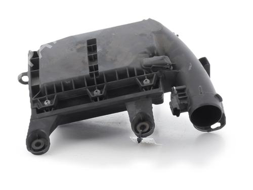 Used Air filter box Air filter box PEUGEOT 5008 II (MC_, MJ_, MR_, M4_) 1.6 BlueHDi 120 (MCBHZH, MCBHZW) (120 hp) 34610346 34610346