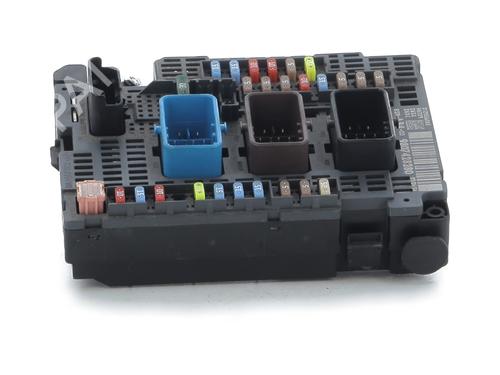 Used Fuse box CITROËN DS5 2.0 BlueHDi 180 (180 hp) 31057682