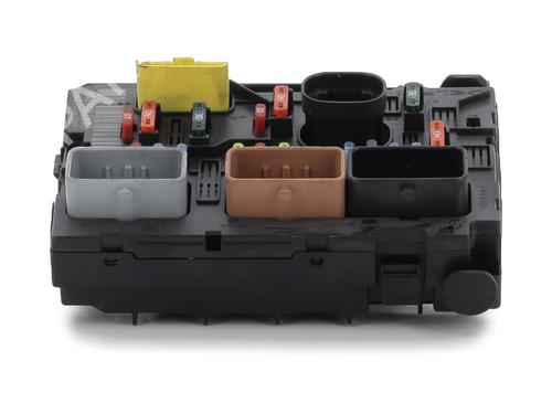 Used Fuse box PEUGEOT 3008 I MPV (0U_) 1.6 HDi (112 hp) 27912326