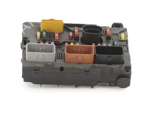 Used Fuse box Fuse box 37280756 37280756
