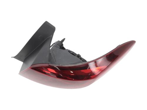 Used Right taillight Right taillight DACIA SANDERO II 1.0 SCe 75 (B8JC, B8JD, B8NC) (73 hp) 40521304 40521304