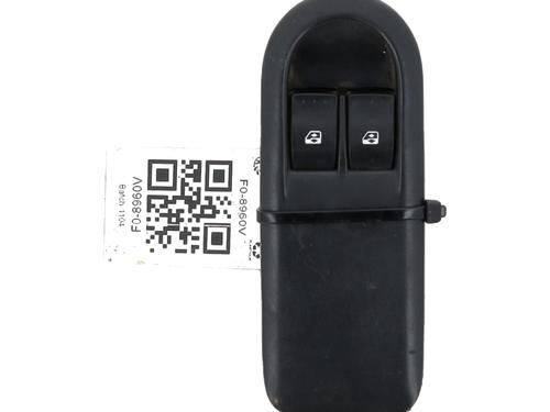 Used Left front window switch RENAULT MEGANE II (BM0/1_, CM0/1_) 1.5 dCi (BM1F, CM1F) (86 hp) 30924831