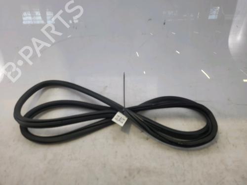 Used Rubber door seal CITROËN C5 AIRCROSS (A_) 1.5 BlueHDi 130 (ACYHZJ, ACYHZR) (131 hp) 25830735