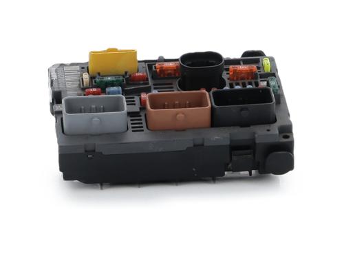 Used Fuse box Fuse box PEUGEOT 308 SW I (4E_, 4H_) 1.6 HDi (109 hp) 39763704 39763704