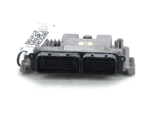 Used Engine control unit (ECU) Engine control unit (ECU) PEUGEOT 5008 II (MC_, MJ_, MR_, M4_) 1.6 BlueHDi 120 (MCBHZH, MCBHZW) (120 hp) 33299859 33299859