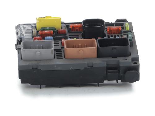 Used Fuse box Fuse box PEUGEOT 3008 I MPV (0U_) 1.6 HDi (112 hp) 32513691 32513691