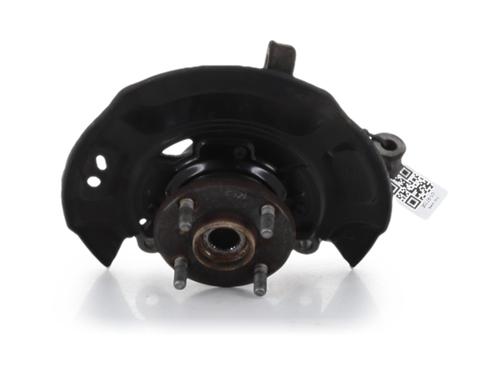 Used Right front steering knuckle Right front steering knuckle TOYOTA YARIS (_P13_) 1.5 Hybrid (NHP130_) (101 hp) 40557517 40557517