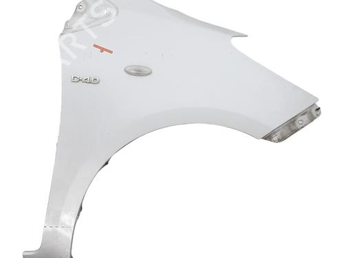 right-front-fenders-toyota-yaris-_p9_-2005-2006-2007-2008-2009-2010-2011-2012-2013-2014-32460194 main image