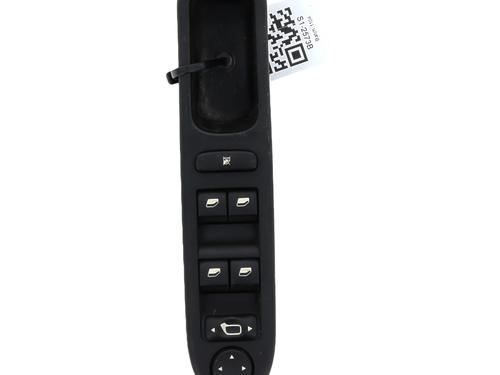 Used Left front window switch PEUGEOT 307 (3A/C) 1.6 16V (109 hp) 30800224