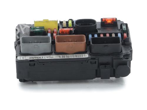Caja reles / fusibles CITROËN DS3 (SA_) 1.6 HDi 90 (92 hp) 31152578