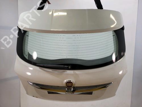 tailgate-fiat-500x-334_-2014-32717861 main image