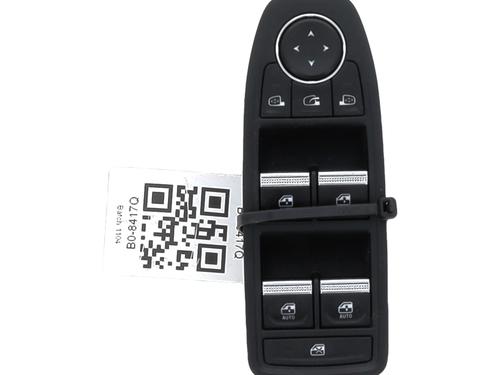 Used Left front window switch RENAULT CLIO V (B7_) 1.5 Blue dCi 85 (B7AG) (86 hp) 30924960