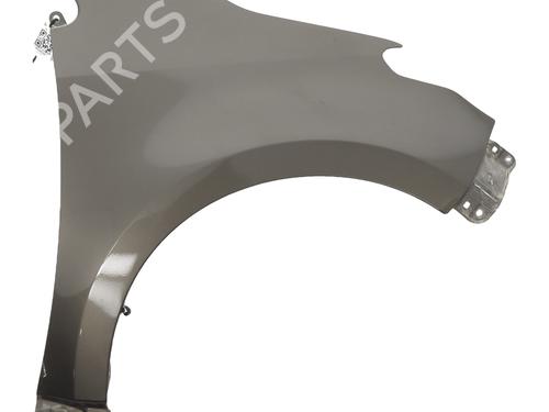 Guarda-lamas direito TOYOTA YARIS (_P21_, _PA1_, _PH1_) 1.5 Hybrid (MXPH10, MXPH11) (116 hp) 33009584