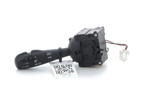 switch-dacia-sandero-ii-2012-32334202 main image