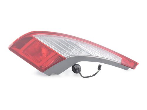 Farolim direito da mala Farolim direito da mala RENAULT MEGANE III Hatchback (BZ0/1_, B3_) 1.5 dCi (BZ09, BZ0D, BZ1W, BZ29, BZ14) (110 hp) 36402437 36402437