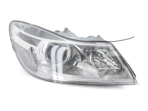Used Right headlight Right headlight SKODA OCTAVIA II Combi (1Z5) 1.6 TDI 4x4 (105 hp) 36373652 36373652