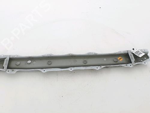 Used Front bumper reinforcement TOYOTA YARIS (_P13_) 1.0 (KSP130_, KSP130) (69 hp) 30405572
