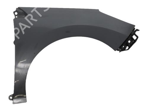 Used Right front fenders Right front fenders 37600109 37600109