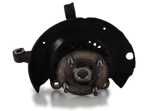 Used Left front steering knuckle TOYOTA YARIS (_P1_) 1.0 (SCP10_, SCP10R) (68 hp) 28533301