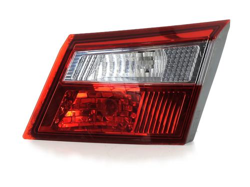 Used Right tailgate light RENAULT LATITUDE (L70_) 2.0 dCi 150 (L70H) (150 hp) 24481591