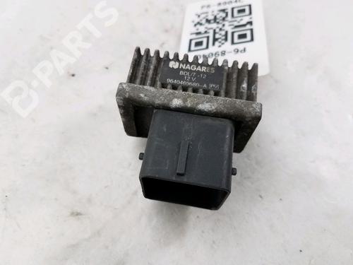 Used Electronic module Electronic module RENAULT GRAND SCÉNIC II (JM0/1_) 2.0 dCi (JM1K) (150 hp) 10524809 10524809