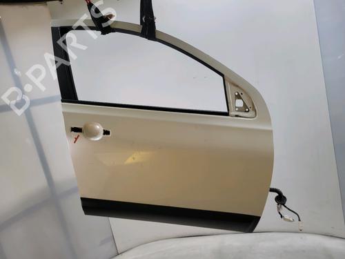 Porta anteriore destra NISSAN QASHQAI I (J10, NJ10) 1.6 (117 hp) 30842960