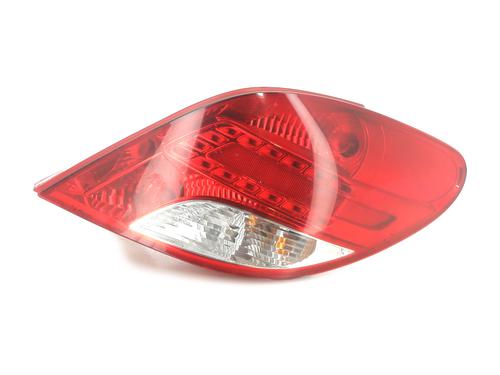 Used Right taillight Right taillight PEUGEOT 207 (WA_, WC_) 1.6 HDi (109 hp) 33419744 33419744