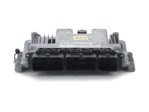 engine-control-unit-ecu-renault-clio-iv-bh_-2012-2013-2014-2015-2016-2017-2018-2019-2020-2021-32077178 main image