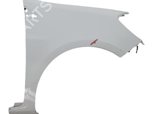Used Right front fenders Right front fenders RENAULT CLIO III (BR0/1, CR0/1) 1.5 dCi (BR17, CR17) (86 hp) 34458378 34458378