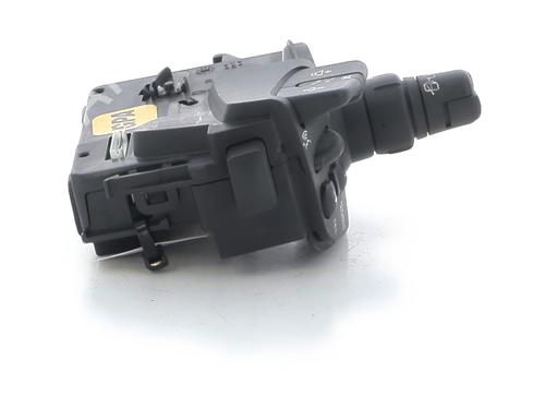 switch-renault-clio-iii-br01-cr01-2005-2006-2007-2008-2009-2010-2011-2012-2013-2014-32460094 main image