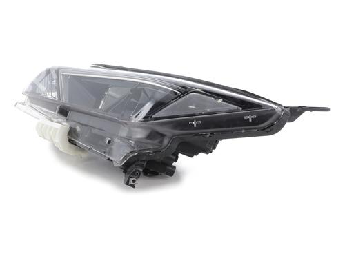 Used Left headlight NISSAN LEAF (ZE1) Electric (150 hp) 30716250