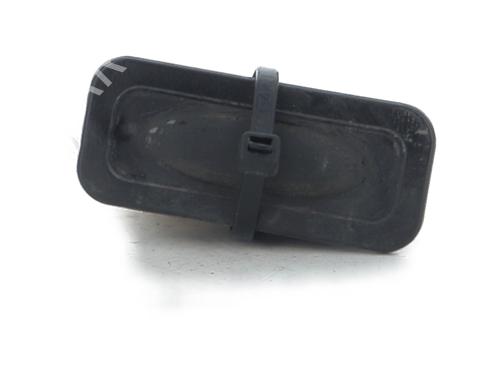 Used Tailgate handle RENAULT MEGANE III Grandtour (KZ0/1) 1.5 dCi (KZ09, KZ0D, KZ1G, KZ29, KZ14, KZ1W, KZ10, KZ1F,... (110 hp) 33111118