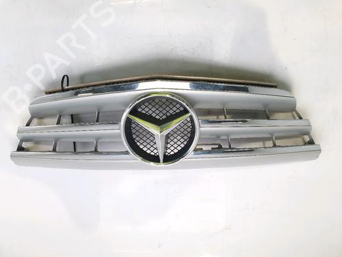 Used Grille MERCEDES-BENZ B-CLASS Sports Tourer (W245) B 180 CDI (245.207) (109 hp) 28333081
