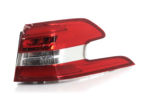 Right taillight PEUGEOT 308 SW II (LC_, LJ_, LR_, LX_, L4_) 1.6 BlueHDi 120 | BP30048927C35 