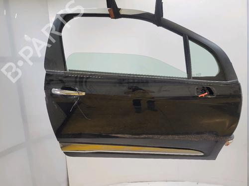 Used Right front door Right front door 37065423 37065423