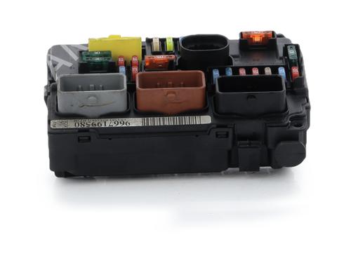 Used Fuse box Fuse box PEUGEOT 207 (WA_, WC_) 1.6 16V VTi (120 hp) 39899162 39899162