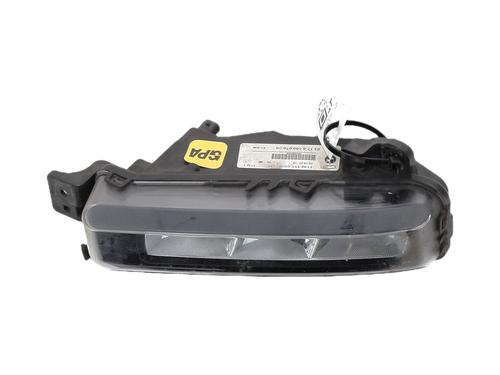 Left front fog light BMW 1 (F40) 118 i | BP39224533C30 - Image 2