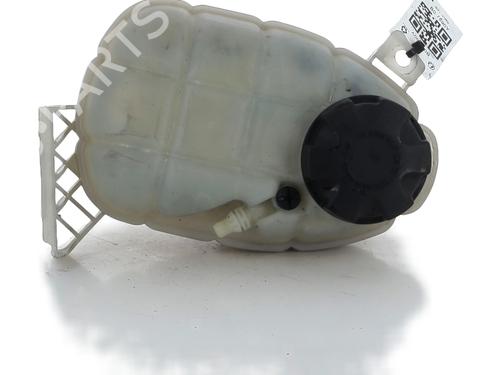 expansion-tank-bmw-3-f30-f80-2011-2012-2013-2014-2015-2016-2017-2018-32201701 main image